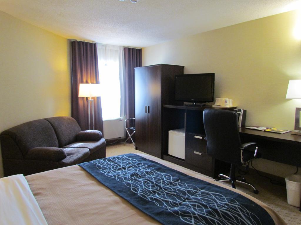 Comfort Inn Trois-Rivieres Exterior photo
