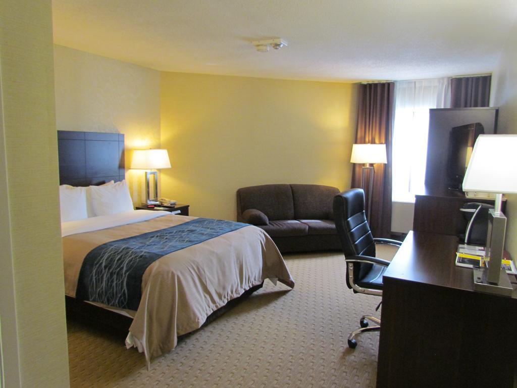 Comfort Inn Trois-Rivieres Exterior photo